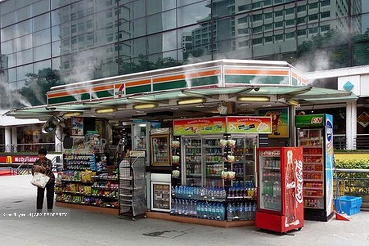 Lucky Plaza (D9), Retail #543307671